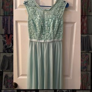 David’s Bridal Mint bridesmaid dress knee length